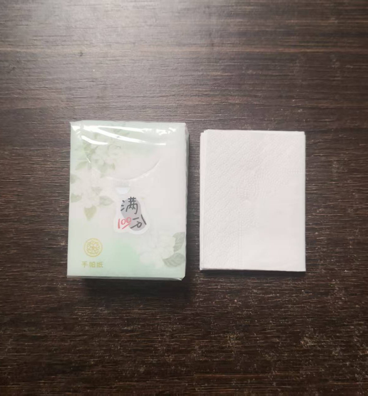 Mini portable virgin pulp pocket tissue packs, custom printed