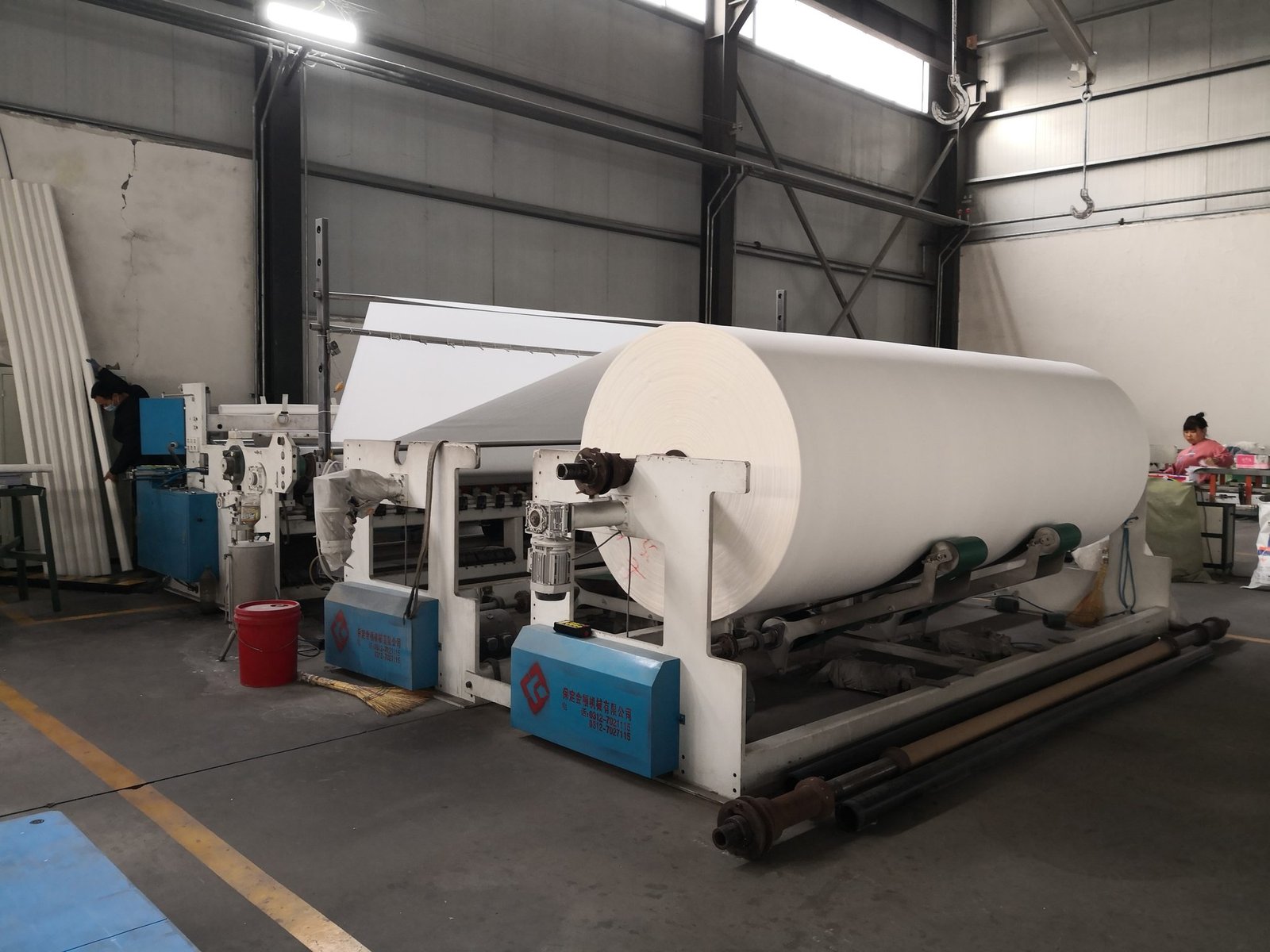 Tissue paper manufacturing workshop