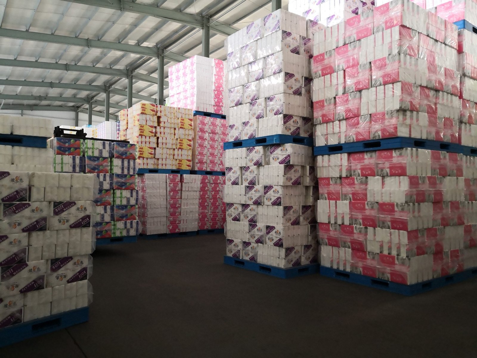 Export warehouse staging area with moisture-proof packing